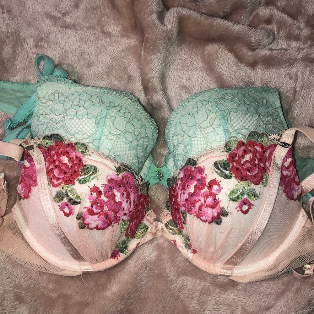 Victoria’s Secret Bras